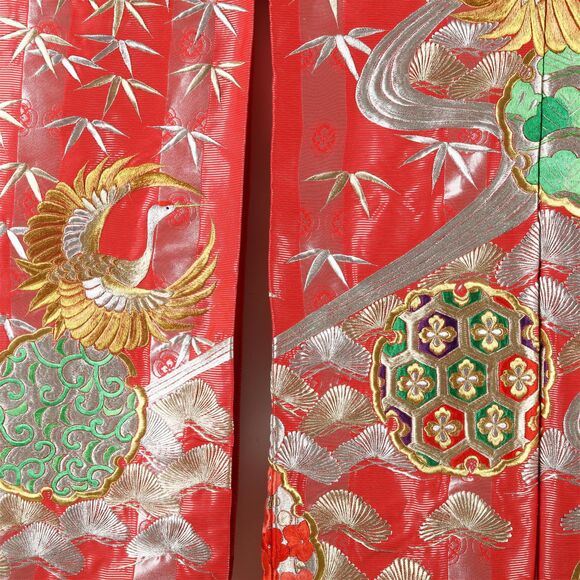 Vintage Embroidered Japanese Uchikake Wedding Kimono - Picture 7 of 9